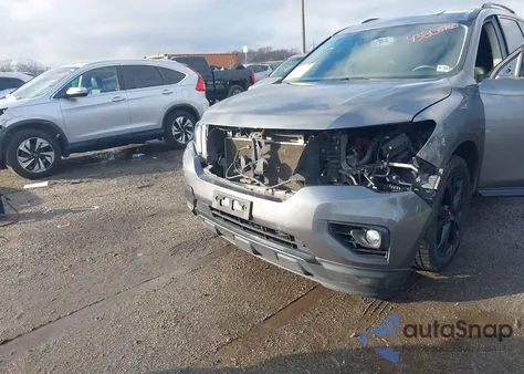 2018 Nissan Pathfinder Sl из США, поврежденный, VIN 5N1DR2MM8JC649136